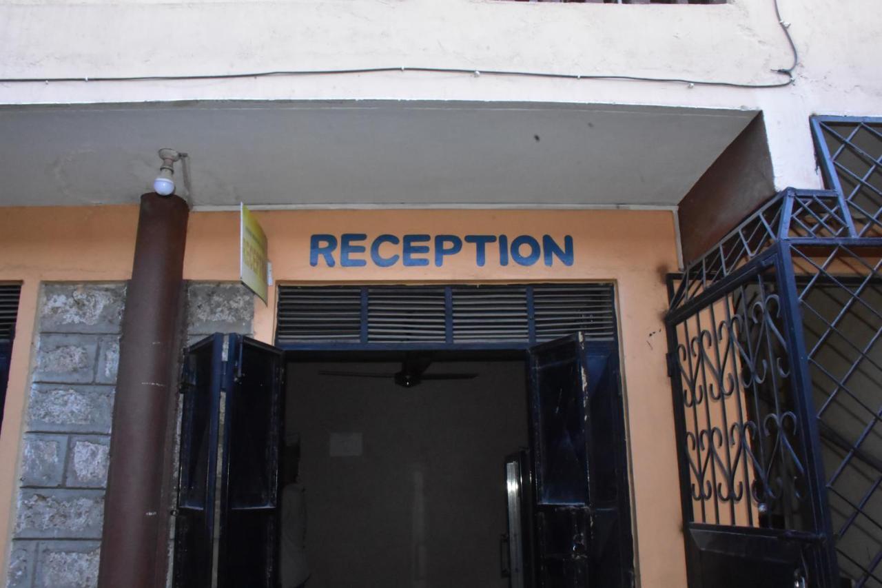 Viriko Boarding House Hotel Mombasa Exterior photo